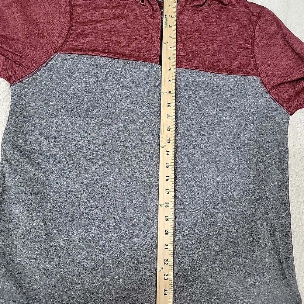 Real Essentials Mens Active DryFit Long Sleeve Pullover-1/4 Zip Gray/Maroon Sz L